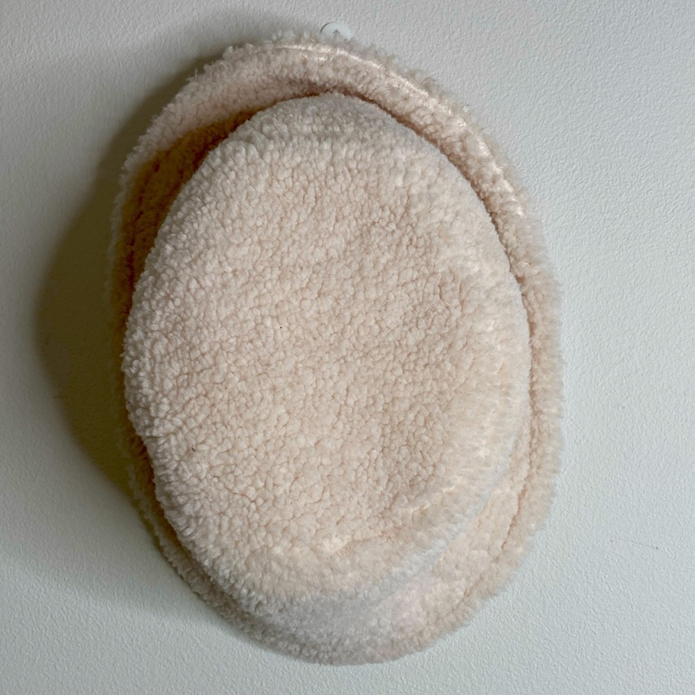 Urban outfitters Sherpa bucket hat